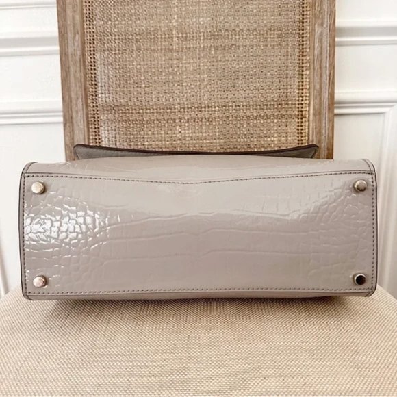 KATE SPADE KNIGHTSBRIDGE DORIS CROC EMBOSSED TAUPE LEATHER HANDBAG SATCHEL - Picture 6 of 11